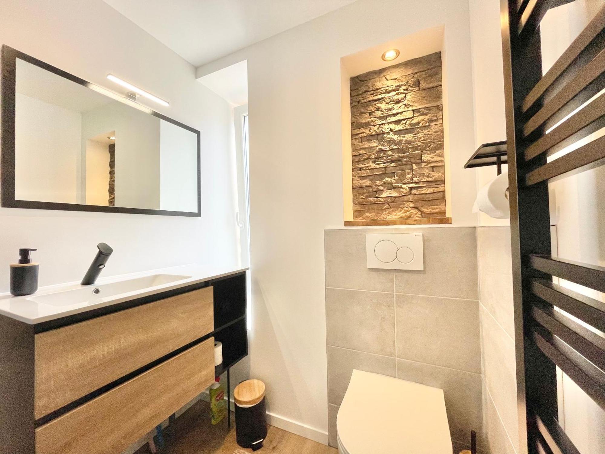 Le Calloch 2D - Studio 4 Etoiles - Quartier Gare - Wifi - Netflix Quimper Eksteriør billede