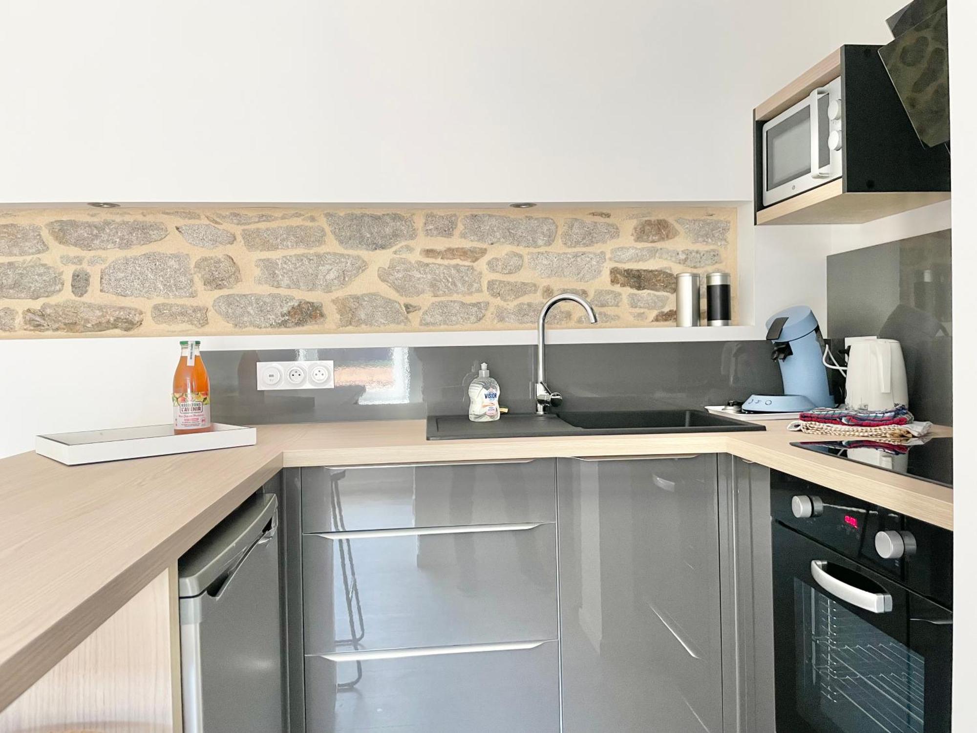 Le Calloch 2D - Studio 4 Etoiles - Quartier Gare - Wifi - Netflix Quimper Eksteriør billede