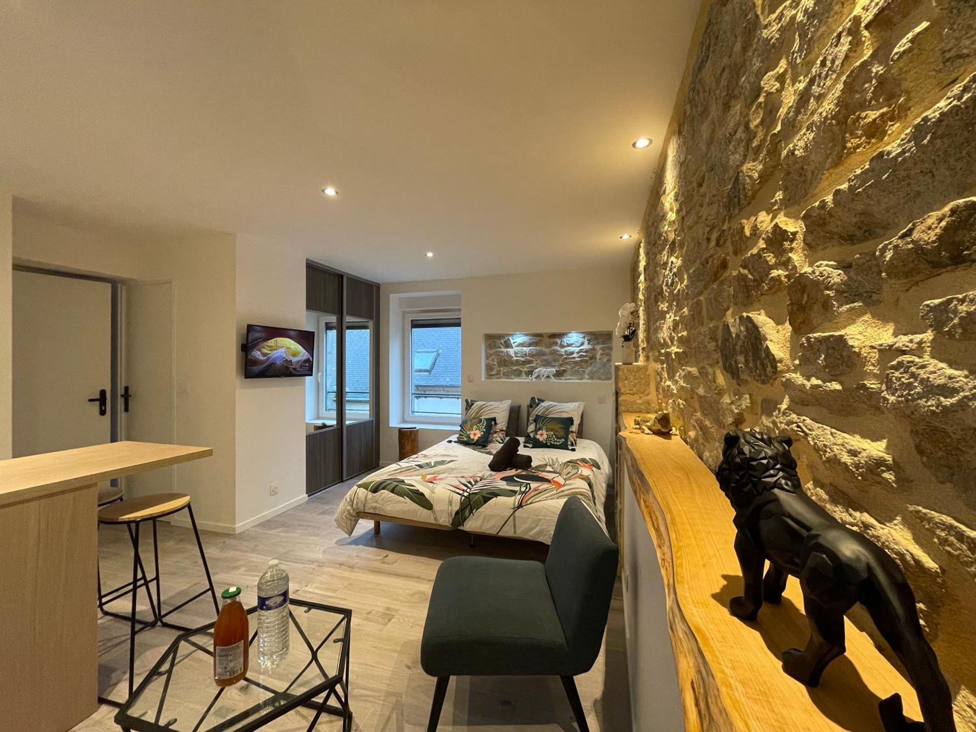 Le Calloch 2D - Studio 4 Etoiles - Quartier Gare - Wifi - Netflix Quimper Eksteriør billede